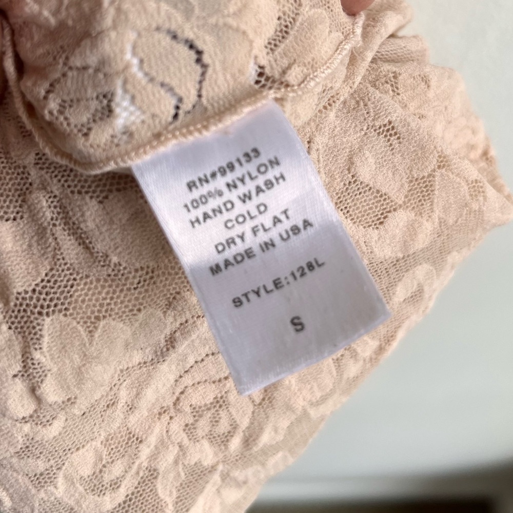 Hanky Panky Signature Lace Long Sleeve Top - Nude - Picture 5 of 5